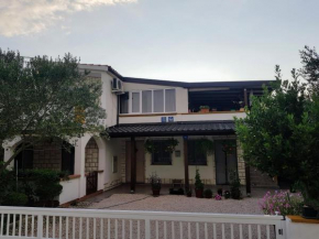 Studio apartman Mira